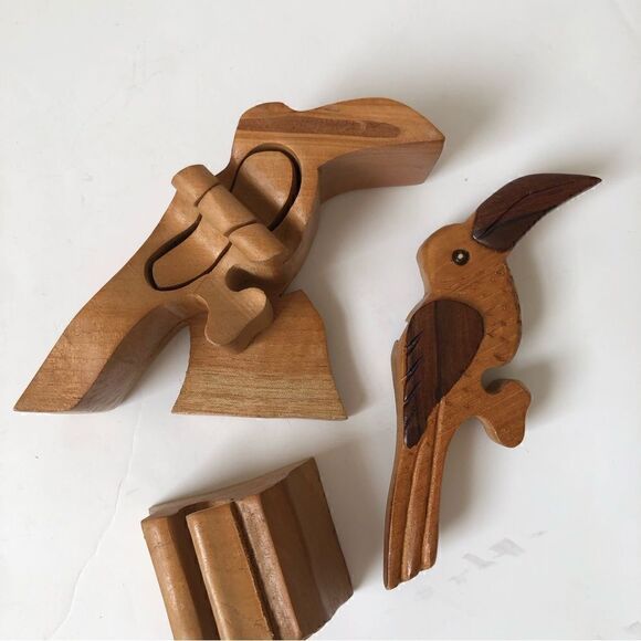 Tucan bird carved wooden puzzle trinket box - Picture 5 of 9
